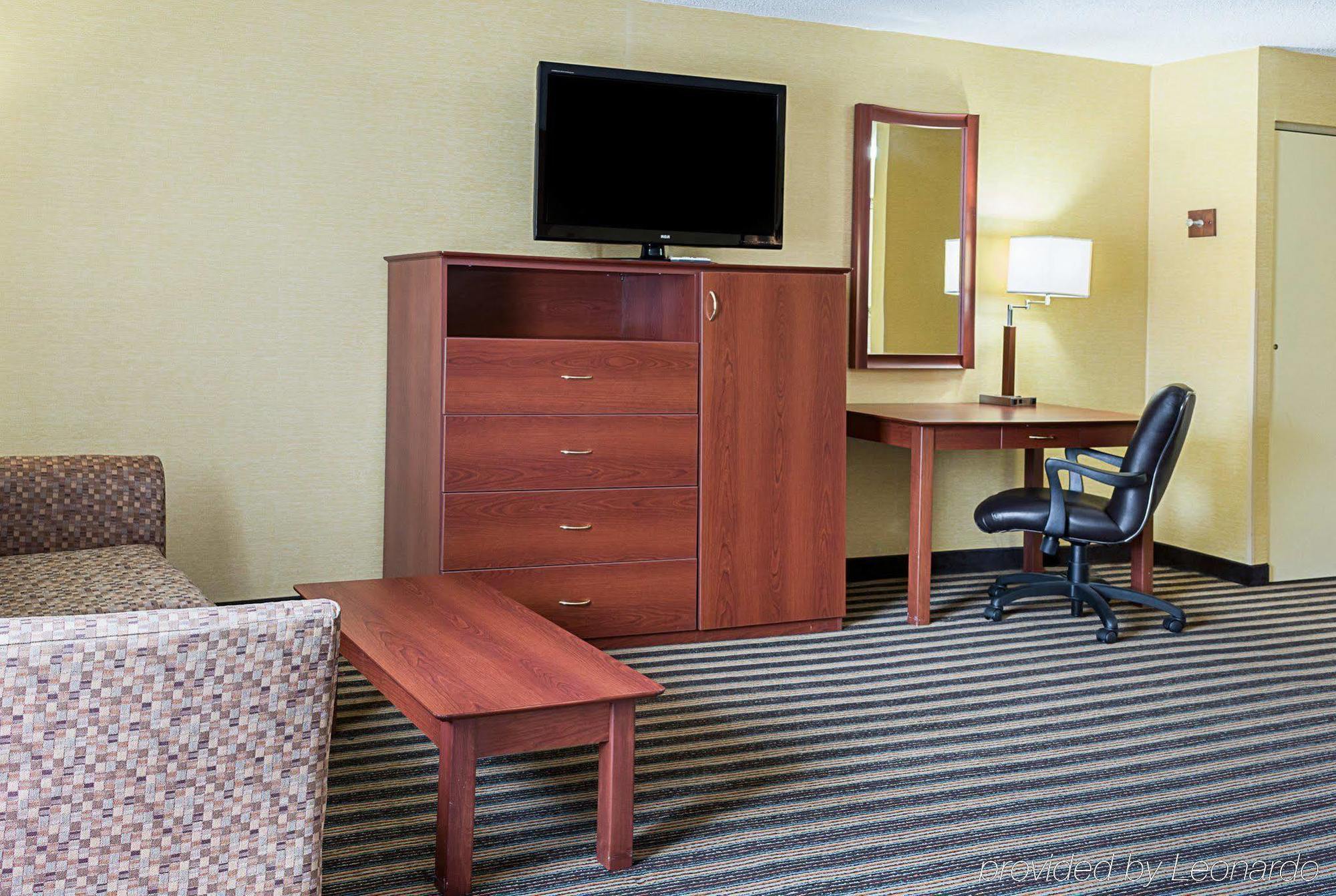 Comfort Inn Petersburg Near Fort Gregg-Adams Exterior photo